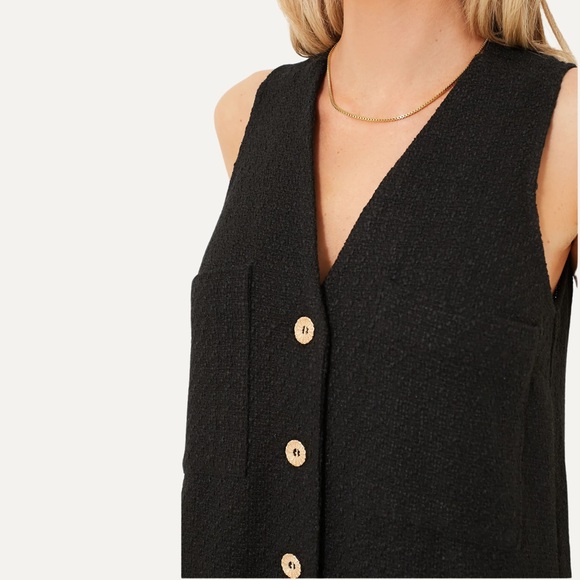 Pomander Place by Tuckernuck | Black Textured Myla Romper | Large - Picture 4 of 15